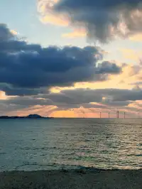 涯月邑：面朝大海，坐到日落（穿多了版）