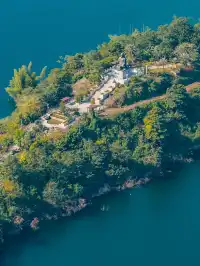 人少快衝，貴州也有暖冬「小三亞」