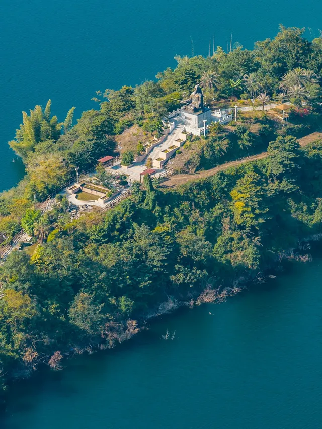 人少快衝，貴州也有暖冬「小三亞」