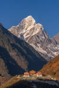 貢嘎群峰之愛德嘉：野蠻巨峰