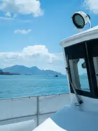 比起堅尼地城,我更愛這個海邊彩色小鎮….