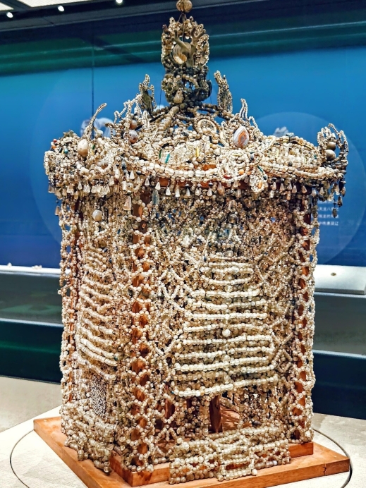 The only Seven Treasures Relic Pagoda in the country, an