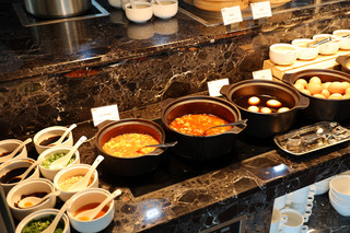 Open during Chinese New Year! Sleep in until you naturally wake up.
