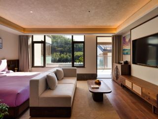 Huizhou Nankunshan｜Soothing Hot Spring Pool Homestay with a River View to Lie Back and Enjoy