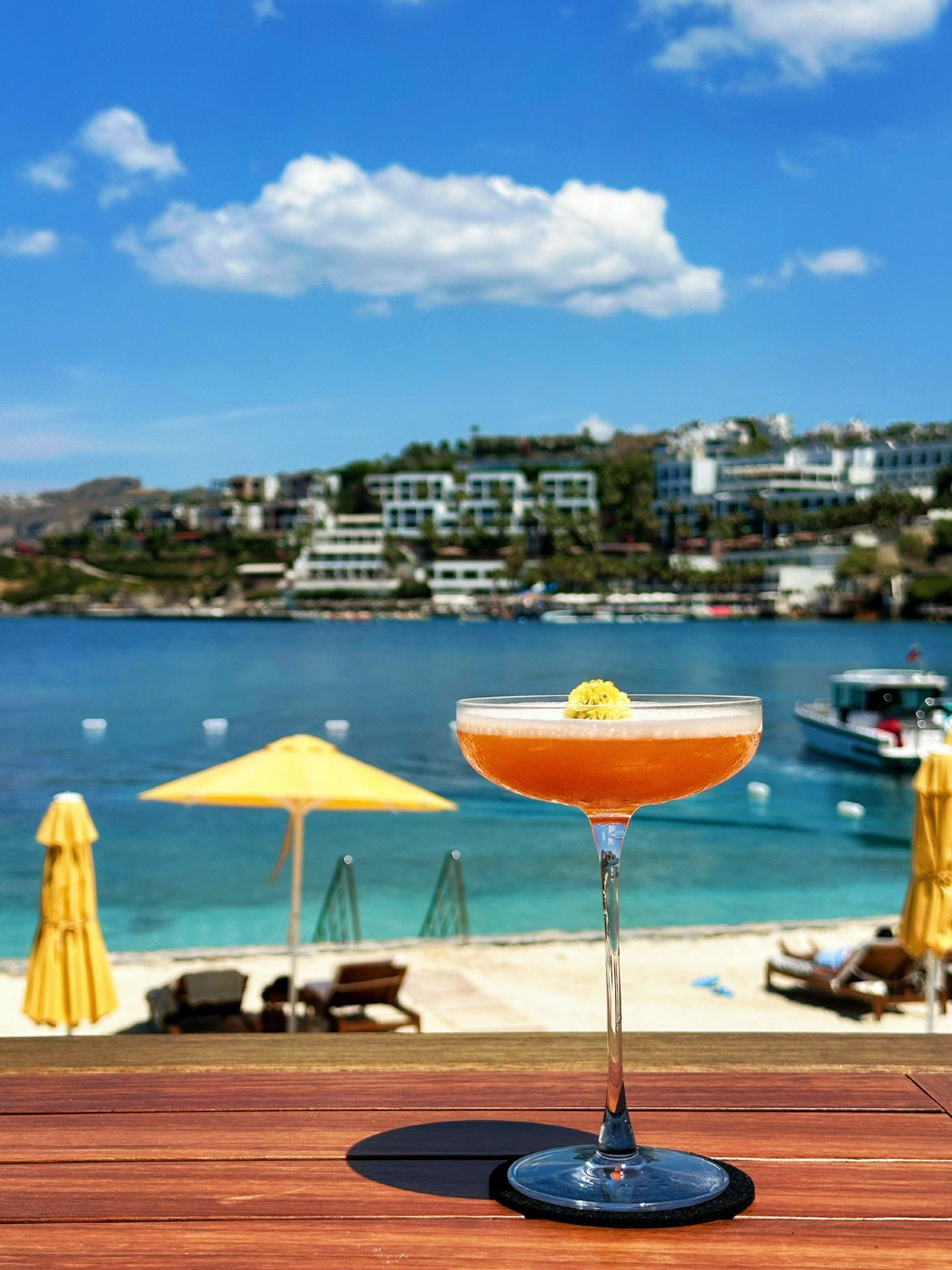 Một khách sạn tuyệt đẹp nằm ở Bodrum, mang đến trải nghiệm kép về nghệ thuật và vẻ đẹp biển cả.