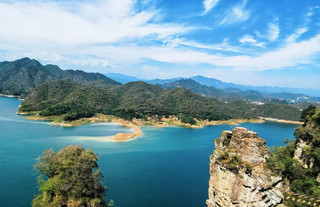 Ultimate Guide to Yishui Lake, Baoding | A Guide to Visiting the "Little Guilin of the Beijing Suburbs"