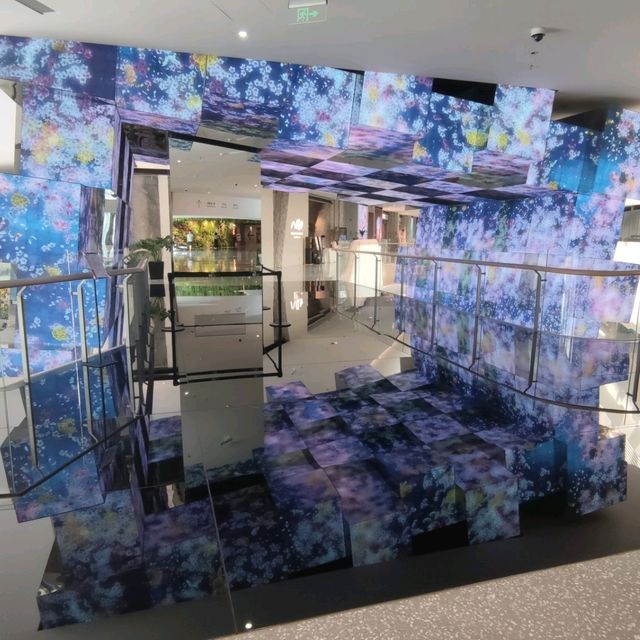 打卡深圳極具科技藝術感☞C Future city