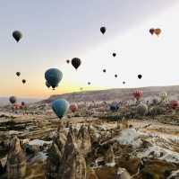土耳其景點｜熱氣球在日出中升空的私房免費景點🌟