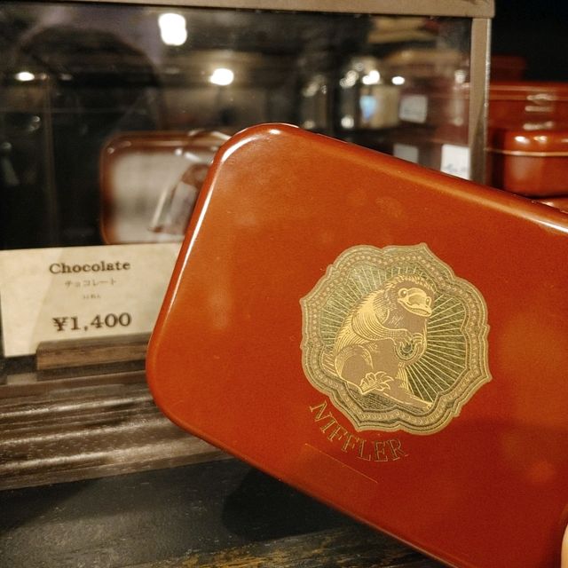 ホグワーツのトランクモチーフがたくさん！USJハリーポッターエリア