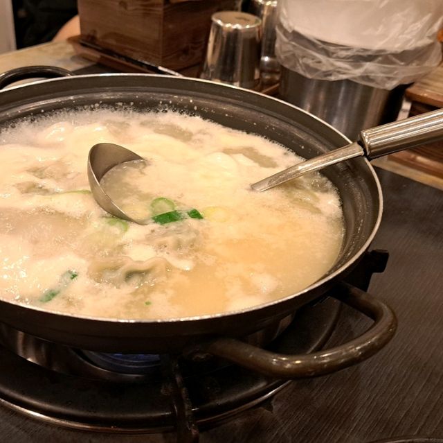 A delightful Pork trotters and belly, Manjok Ohyang