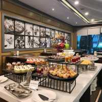 International buffet dinner at Picnic hotel