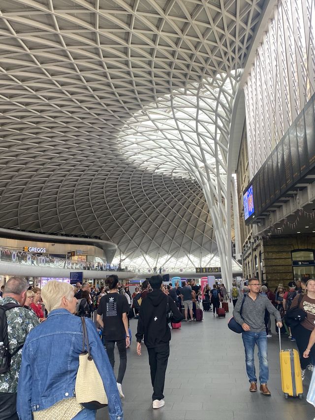 【イギリス🇬🇧】ハリーポッターになれる駅♡