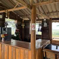 ฮักเมืองคอง ร้านกาแฟสุดชิวริมน้ำ