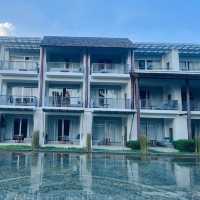 พักผ่อนติดริมทะเลที่ Veranda Resort 