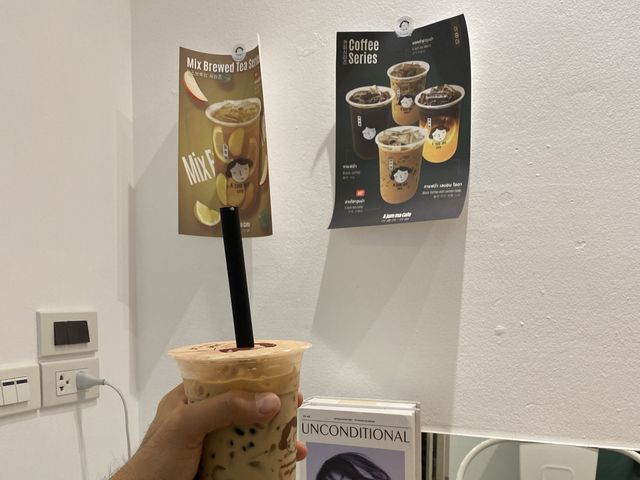 A jum ma คาเฟ่ชานมไข่มุกในนราธิวาส