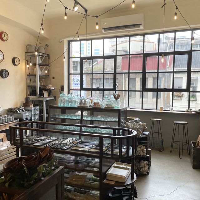 生活用品選物店 x 老屋咖啡