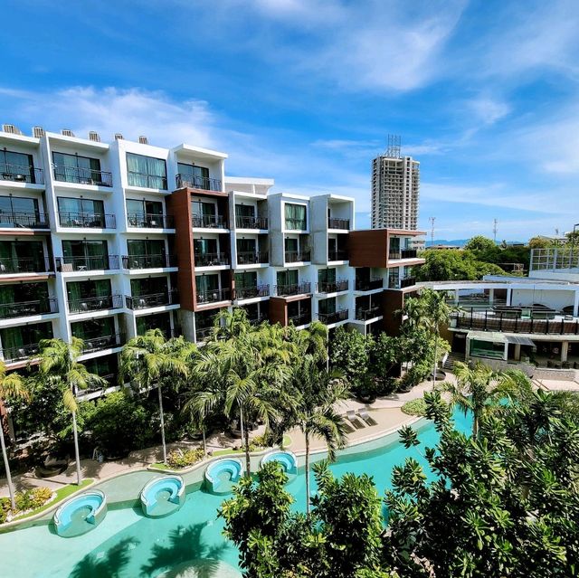 โรงแรม 4 ดาวพัทยา ราคาเบา พาน้องหมาน้องแมวมาได้!