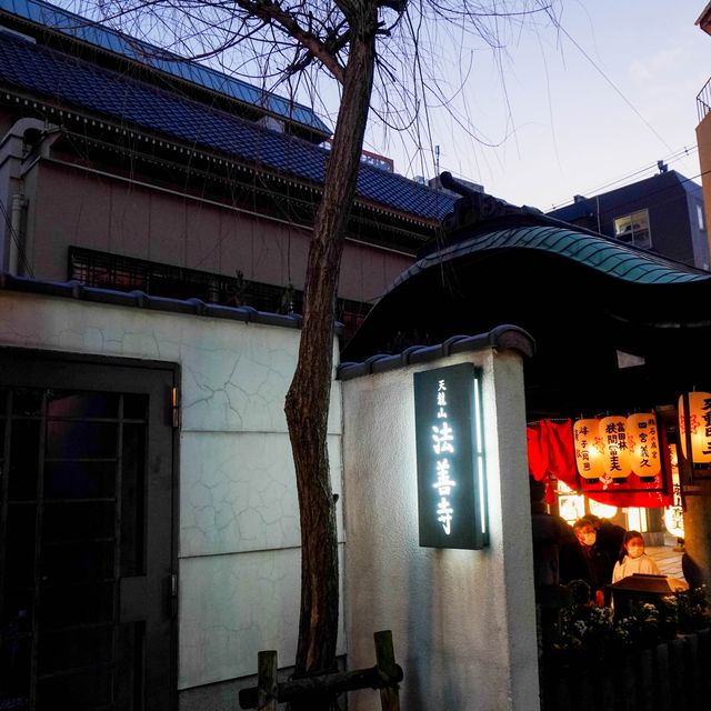 【古樸且隱密的法善寺】