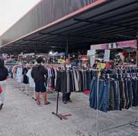 ตลาดนัดชื่อดังย่านนทบุรี​  