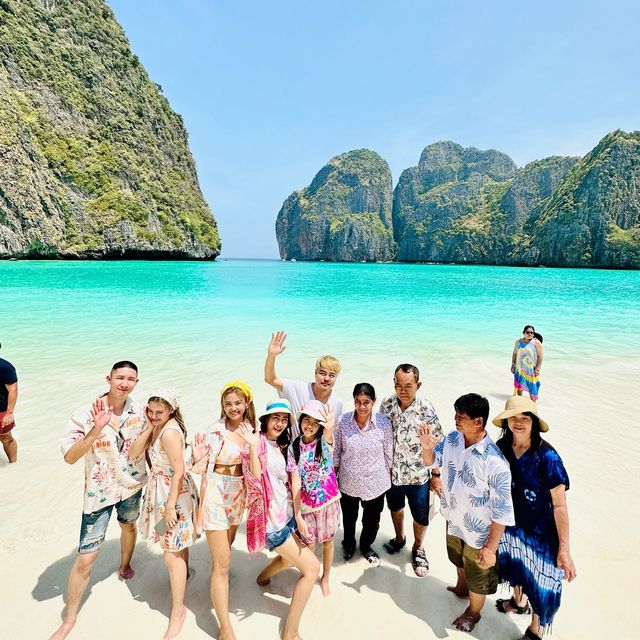 เที่ยวเกาะพีพี #กระบี่ ทะเลสวย น้ำใส 