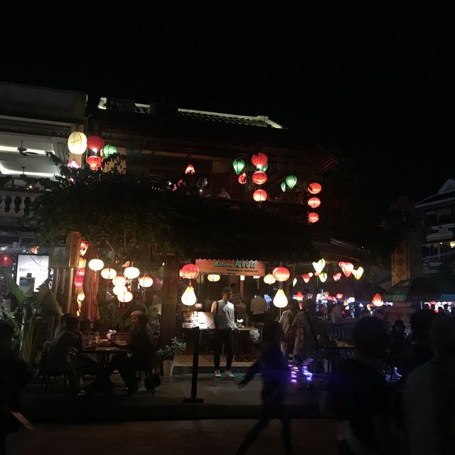 베트남 여행, 호이안 야시장 