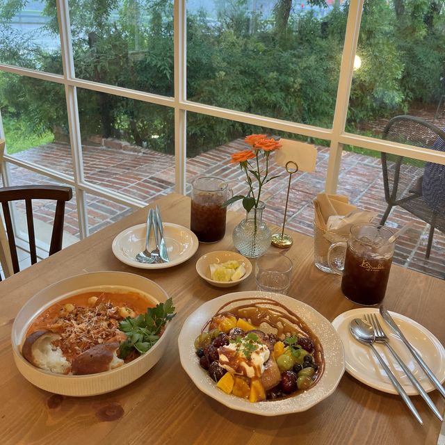 작은 유럽 정원 감성카페, 만달리🏡 