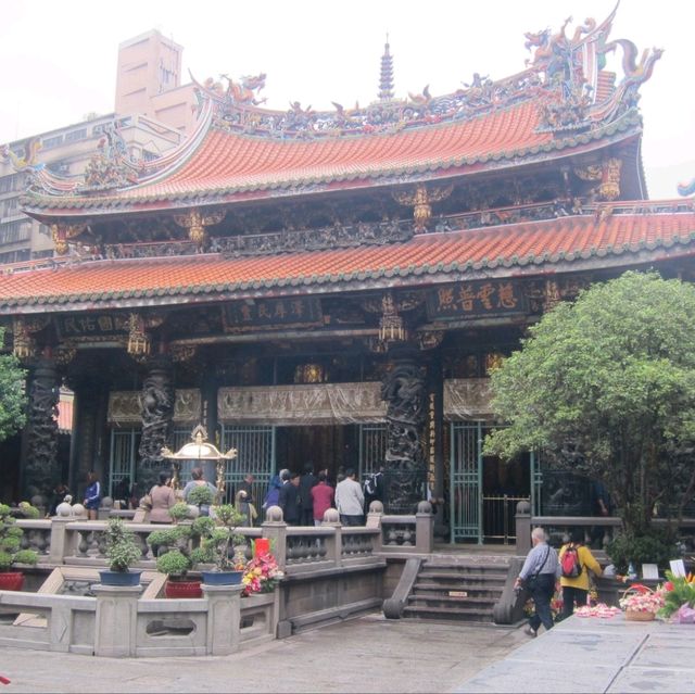 longshan temple