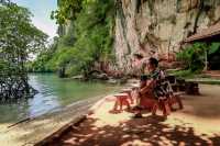 หาดถ้ำพระนาง (Phra nang Cave Beach)