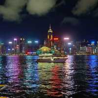 在尖沙咀海邊欣賞夜景 , 享用澳門美食！！！