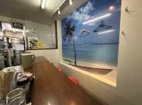 福岡・博多区。とんこつベースの緑色ダーメン『博多ダーメン屋八千代支店』