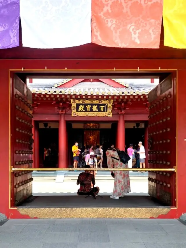 Spiritual Tranquility at Chinatown Singapore