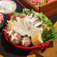 《尖沙咀宮廷風火鍋店》