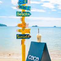 Coco Coffee & Bar คาเฟ่ออนเดอะบีช เกาะช้าง