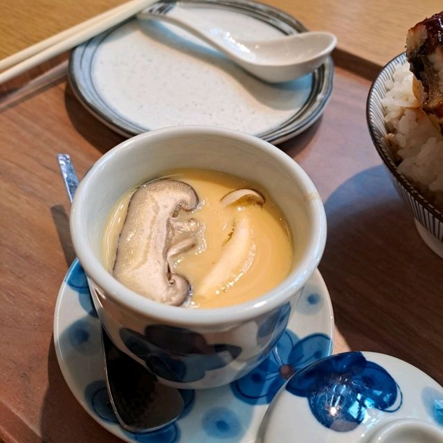 月亮下休閒美食