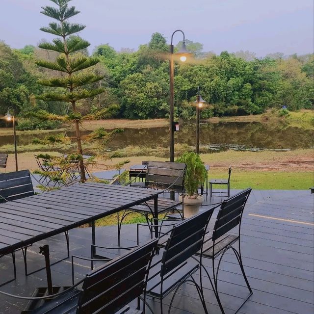 คาเฟ่ในป่า Jungle space นครพนม