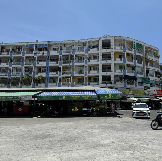 ตลาด Dam Market (Chợ Đầm)