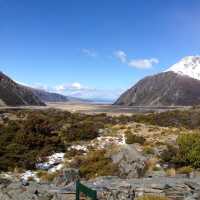 Hooker Valley Track to Mount Cook