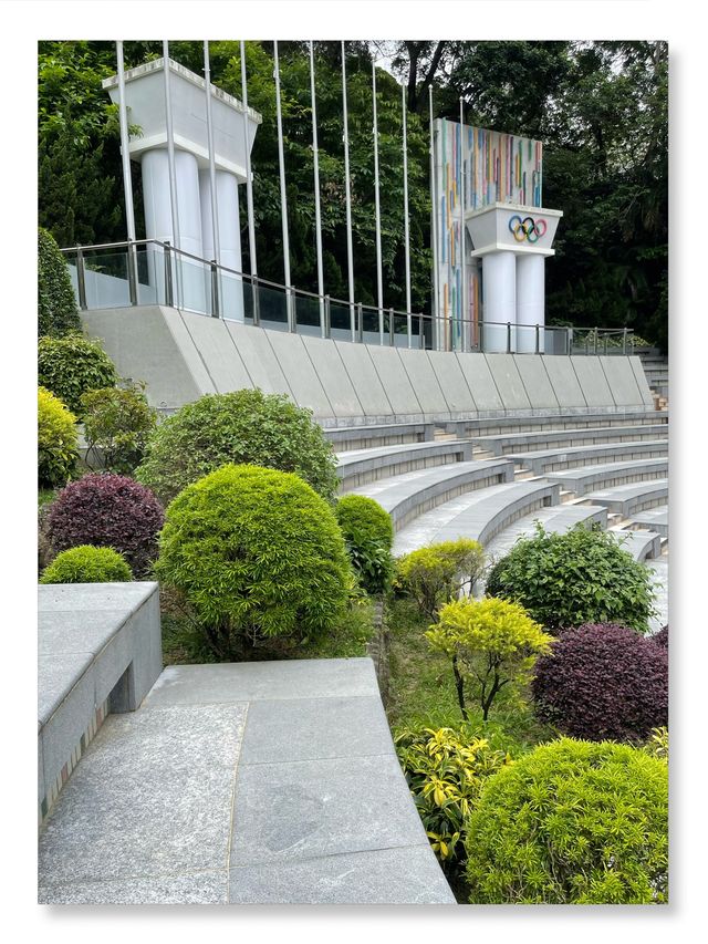 🌟🌿 奧林匹克廣場：自然與活動體驗 🏞🌺