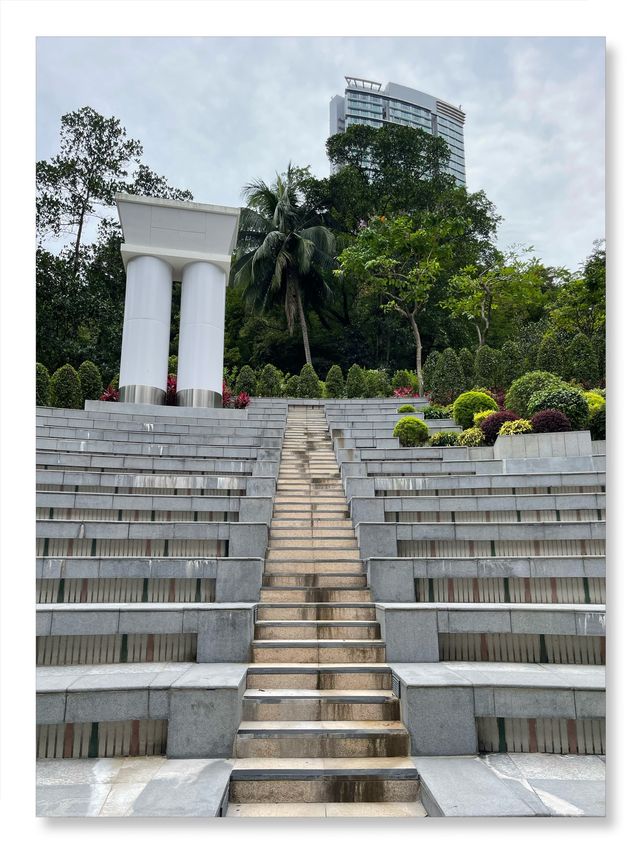 🌟🌿 奧林匹克廣場：自然與活動體驗 🏞🌺