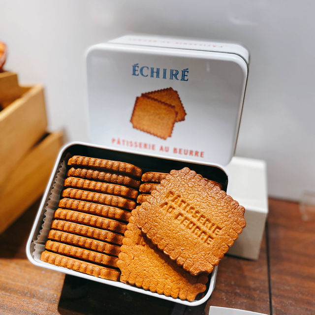 橫濱必吃限定美食🥐🧁艾許ECHIRE奶油香頌派