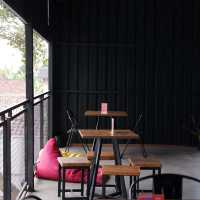 SACALUNA COFFEE | SEMI-OUTDOOR & SKATE PARK