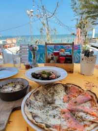 Laciana by the sea 