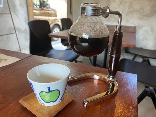 【福岡カフェ】サイフォンで淹れてもらえるアツアツのコーヒー