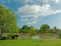 乍都節公園：湖景小橋，適合購物和休閒