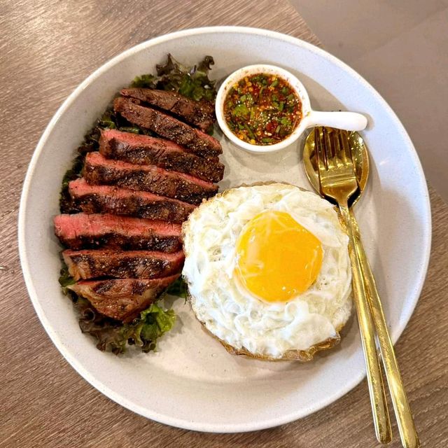 The Grounds Cafe and Bistro 
