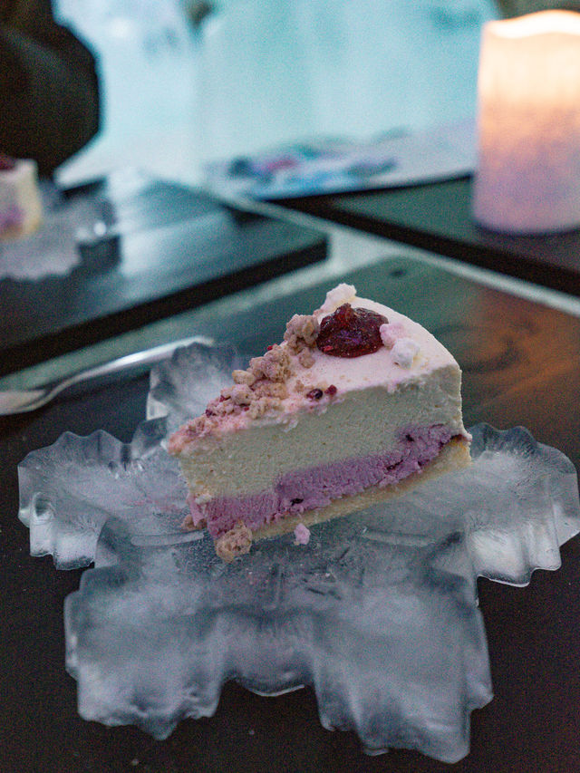 📍Arctic SnowHotel & Glass Igloos
