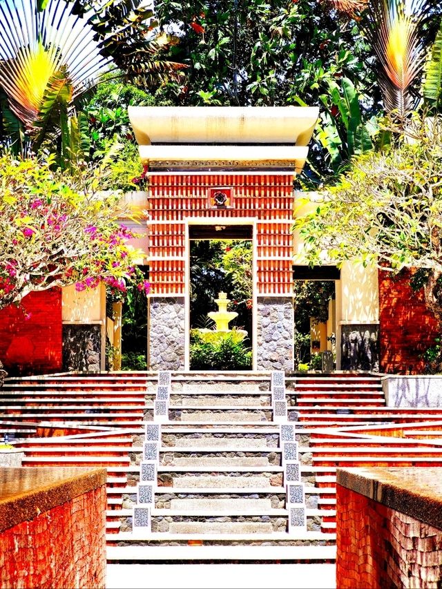 Enchanting Retreat: Discover the Luxurious Serenity of Amarterra Villas Resort