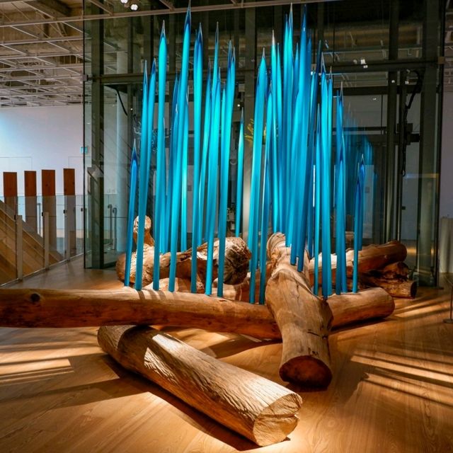 ชมศิลปะแห่งแก้วที่ Toyama Glass Art Museum กัน
