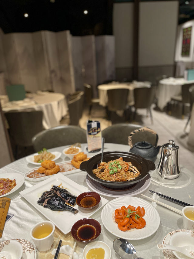 【神燈海鮮酒家】銅鑼灣,糯米炒膏蟹+黑松露燒鵝!😍 【神燈海鮮酒家】銅鑼灣,糯米炒膏蟹+黑松露燒鵝!😍