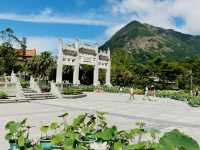 Tian Tan Buddha 